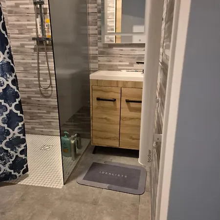 Avec Terrasse Apartament Vias